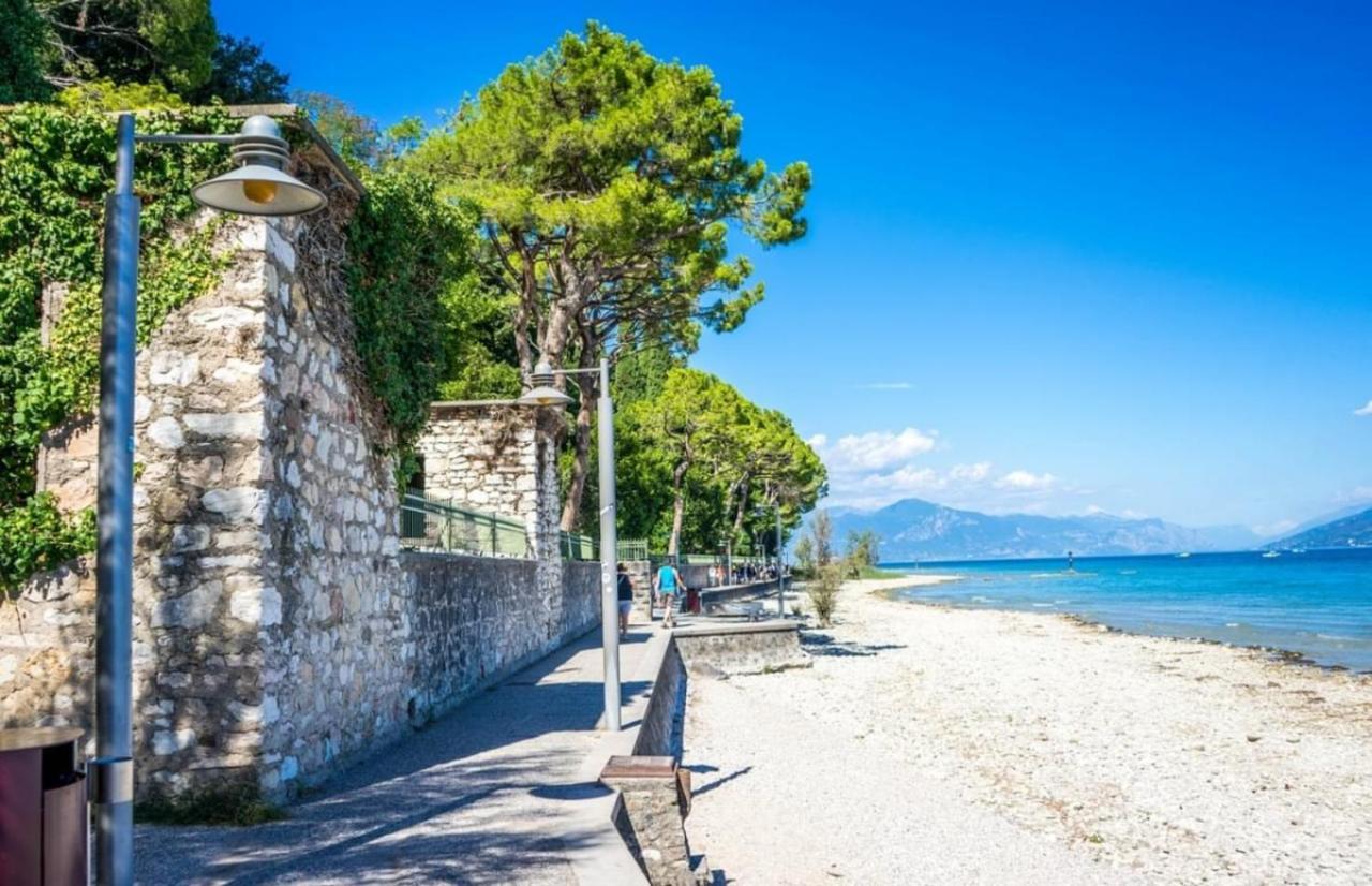 Perseo Apartment - 200M Dal Lago Di Garda Σιρμιόνε Εξωτερικό φωτογραφία